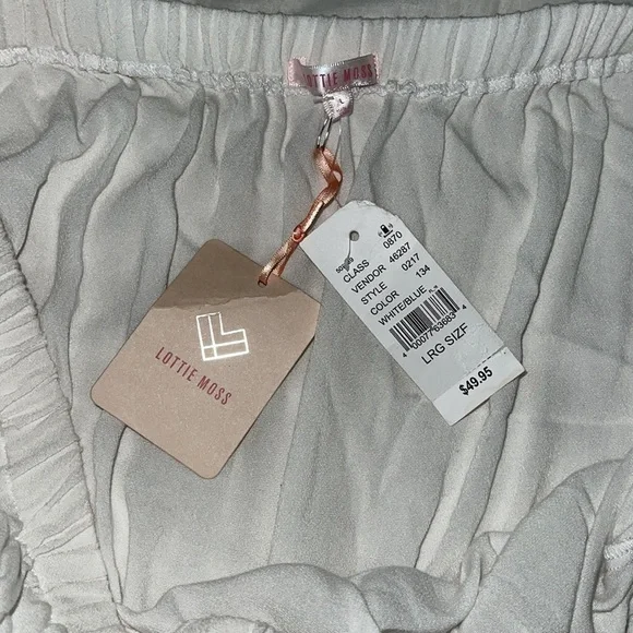 NWT Pacsun Lottie Moss White Romper Blue Floral Embroideries - Picture 3 of 3